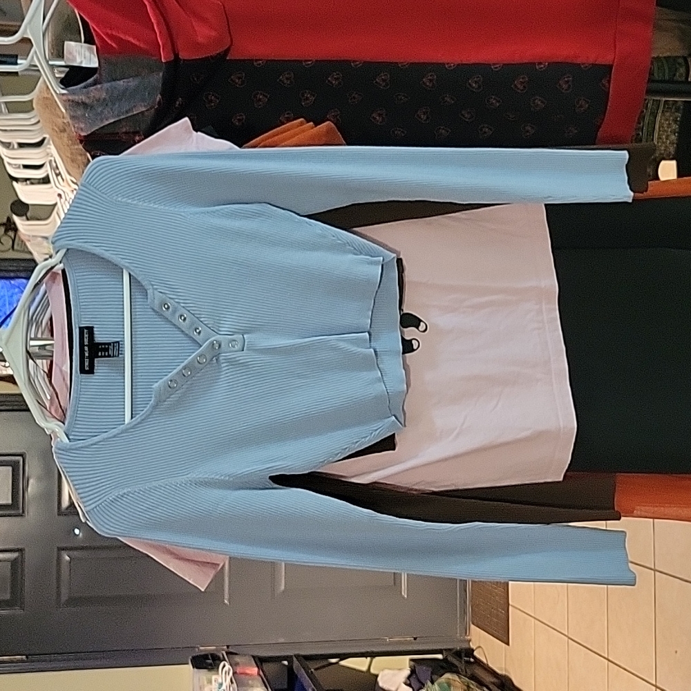 NURSING Long Sleeved Crop Top
